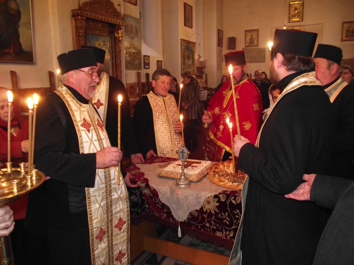 Seară literară dedicată lui Eminescu, la Hârlău