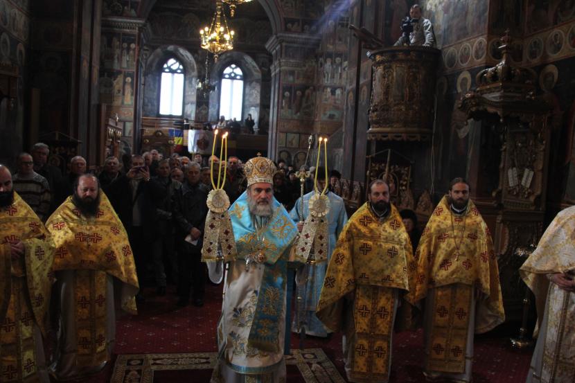 Slujba Bobotezei pe cuprinsul Patriarhiei Română văzută astăzi în 100 de imagini