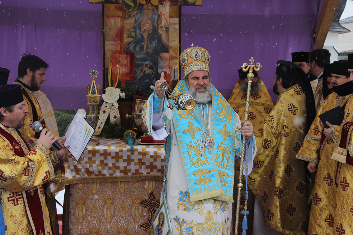 Slujba Bobotezei pe cuprinsul Patriarhiei Română văzută astăzi în 100 de imagini