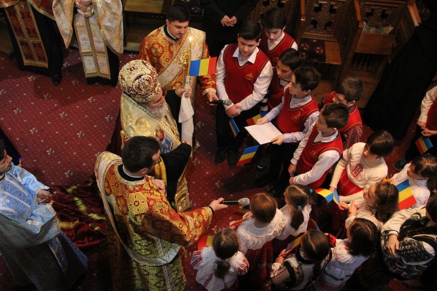 Făuritorii Unirii, comemoraţi la Catedrala Arhiepiscopală din Roman