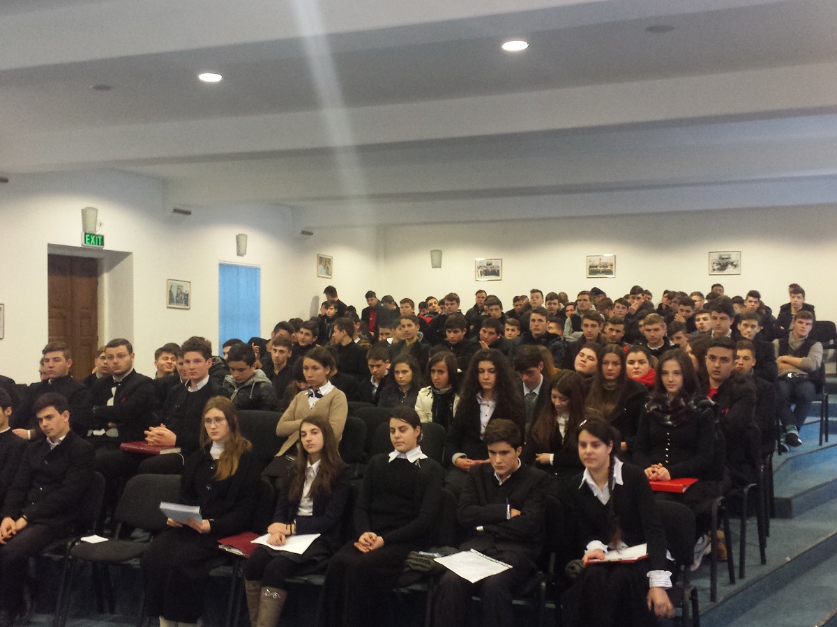 „Eminescu este printre primii români care au văzut necesitatea construirii unei  mari catedrale ortodoxe în Bucureşti“