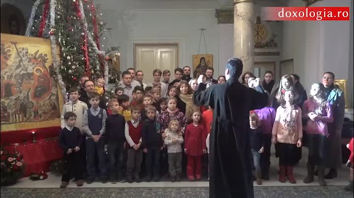 Colindători la Reședința Mitropolitană - ASCOR Iași - Seniori și copiii lor