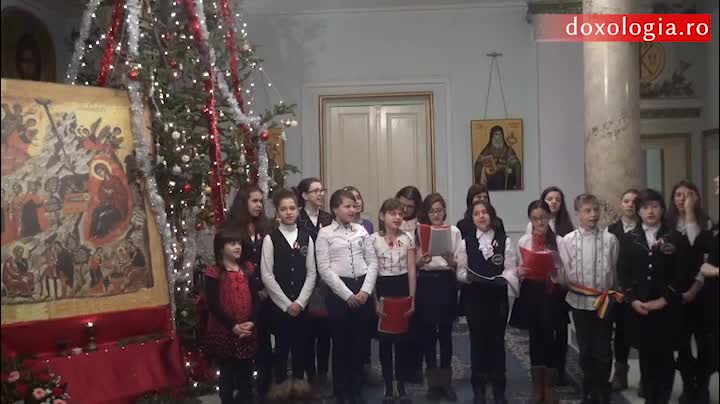 Colindători la Reședința Mitropolitană - Liceul Miron Costin