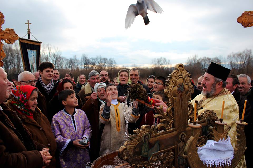 Naşterea şi Botezul Domnului, la Vicovu de Sus Naşterea şi Botezul Domnului, la Vicovu de Sus