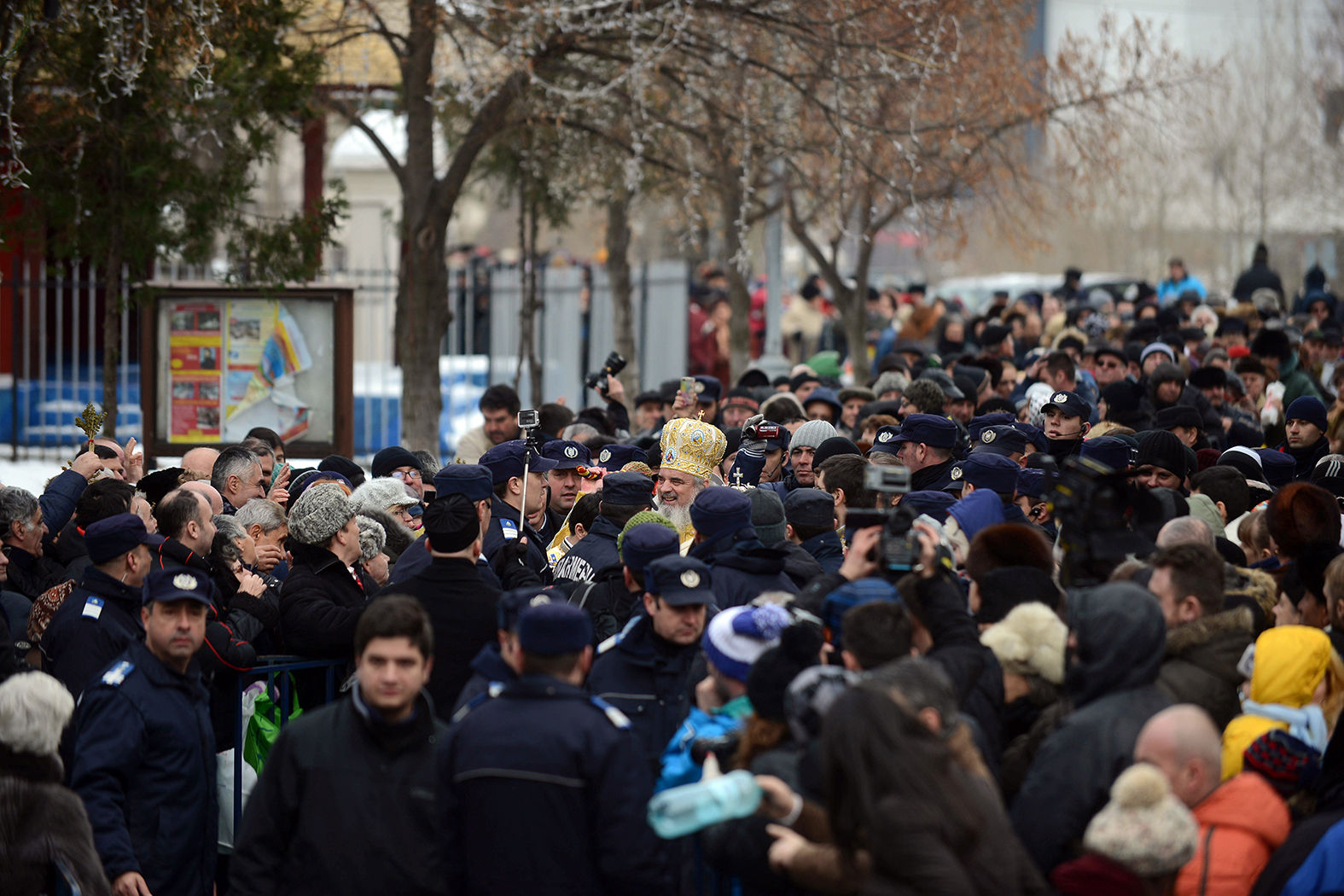 Slujba Bobotezei pe cuprinsul Patriarhiei Română văzută astăzi în 100 de imagini