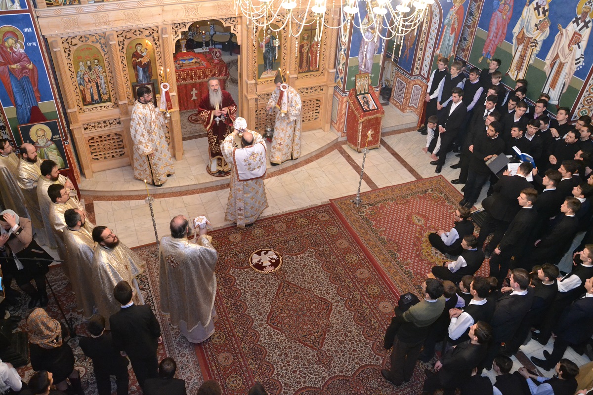 Hram la instituţiile de învăţământ teologice de pe cuprinsul Arhiepiscopiei Iaşilor