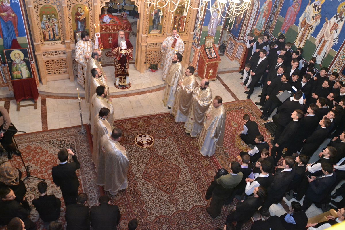 „Să petreceţi timpul liber în aşa fel încât să nu vă murdăriţi sufletul“