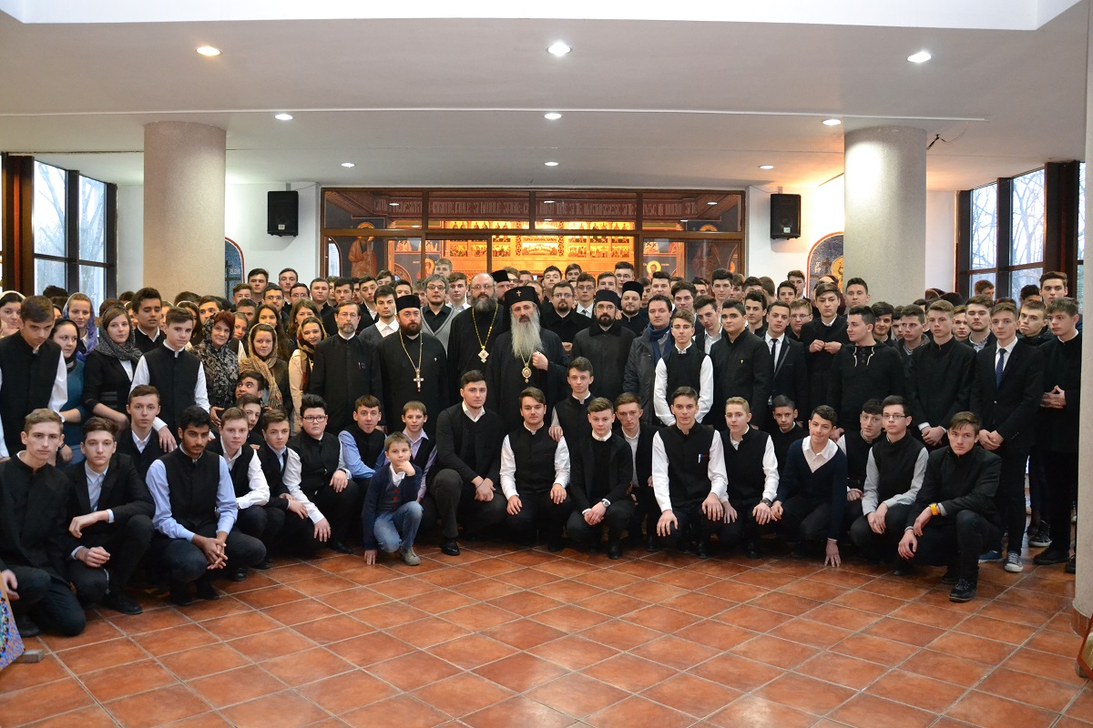 „Să petreceţi timpul liber în aşa fel încât să nu vă murdăriţi sufletul“