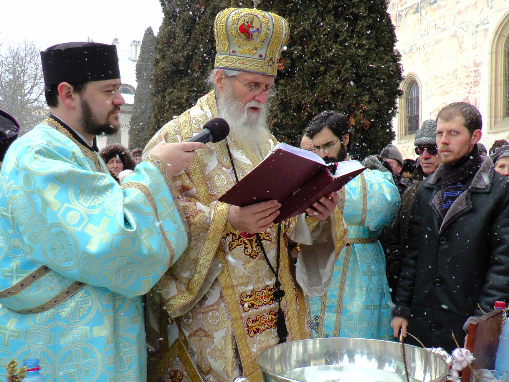 Slujba Bobotezei pe cuprinsul Patriarhiei Română văzută astăzi în 100 de imagini