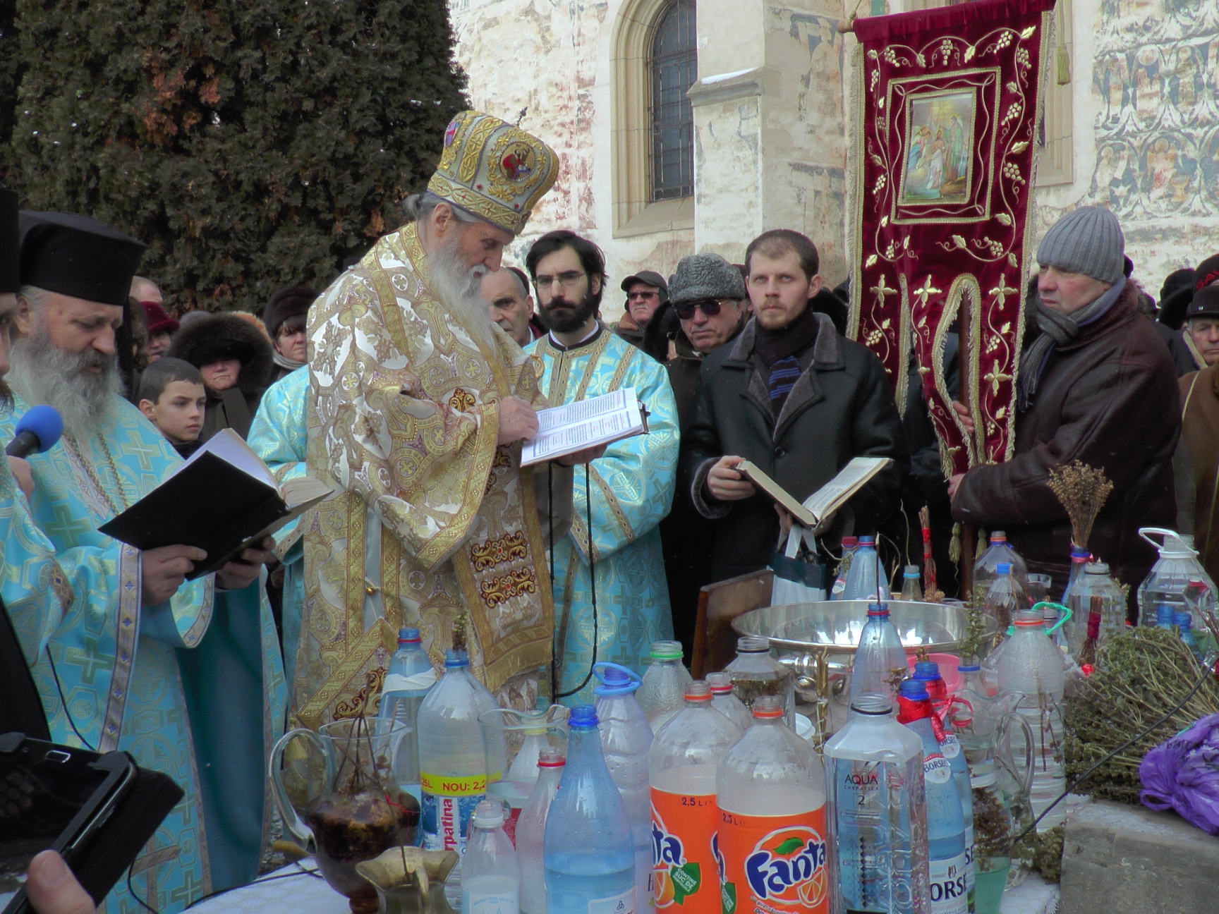 Slujba Bobotezei pe cuprinsul Patriarhiei Română văzută astăzi în 100 de imagini