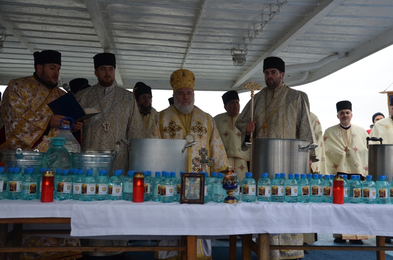 Slujba Bobotezei pe cuprinsul Patriarhiei Română văzută astăzi în 100 de imagini