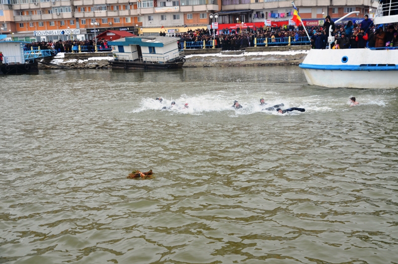 Slujba Bobotezei pe cuprinsul Patriarhiei Română văzută astăzi în 100 de imagini