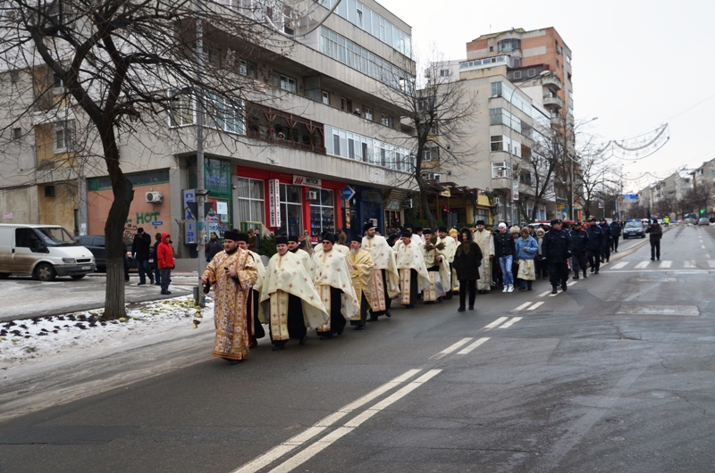 Slujba Bobotezei pe cuprinsul Patriarhiei Română văzută astăzi în 100 de imagini