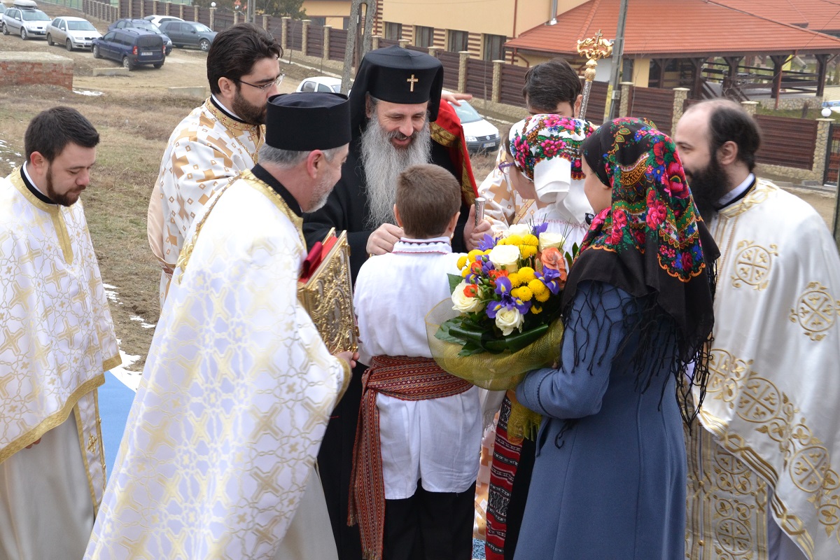 IPS Părinte Mitropolit Teofan: „Criteriul judecăţii lui Dumnezeu va fi mila faţă de cei aflaţi în suferinţă“ IPS Părinte Mitropolit Teofan: „Criteriul judecăţii lui Dumnezeu va fi mila faţă de cei aflaţi în suferinţă“