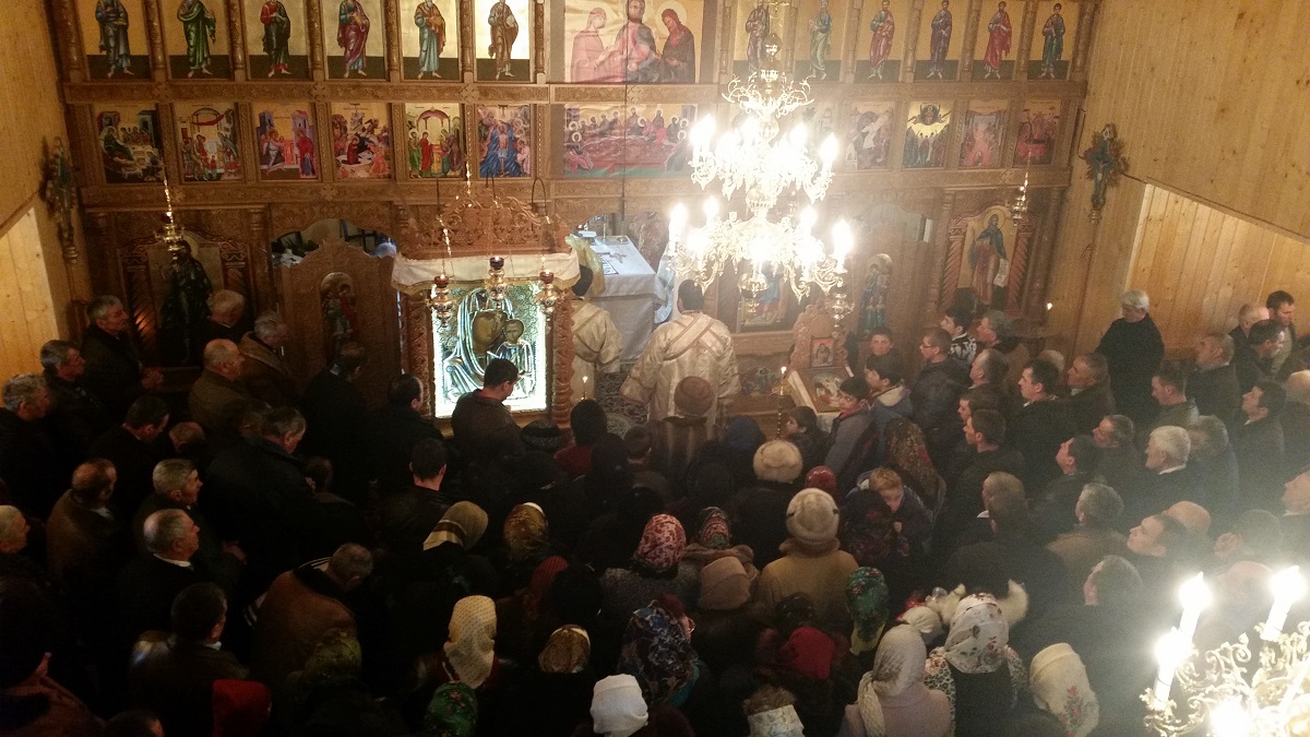 Slujbă de binecuvântare a bisericii din Suha - Mălini