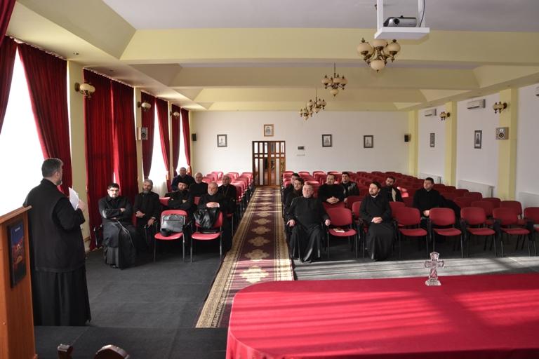 Consfătuire cu preoţii pentru susţinerea orei de Religie Consfătuire cu preoţii pentru susţinerea orei de Religie