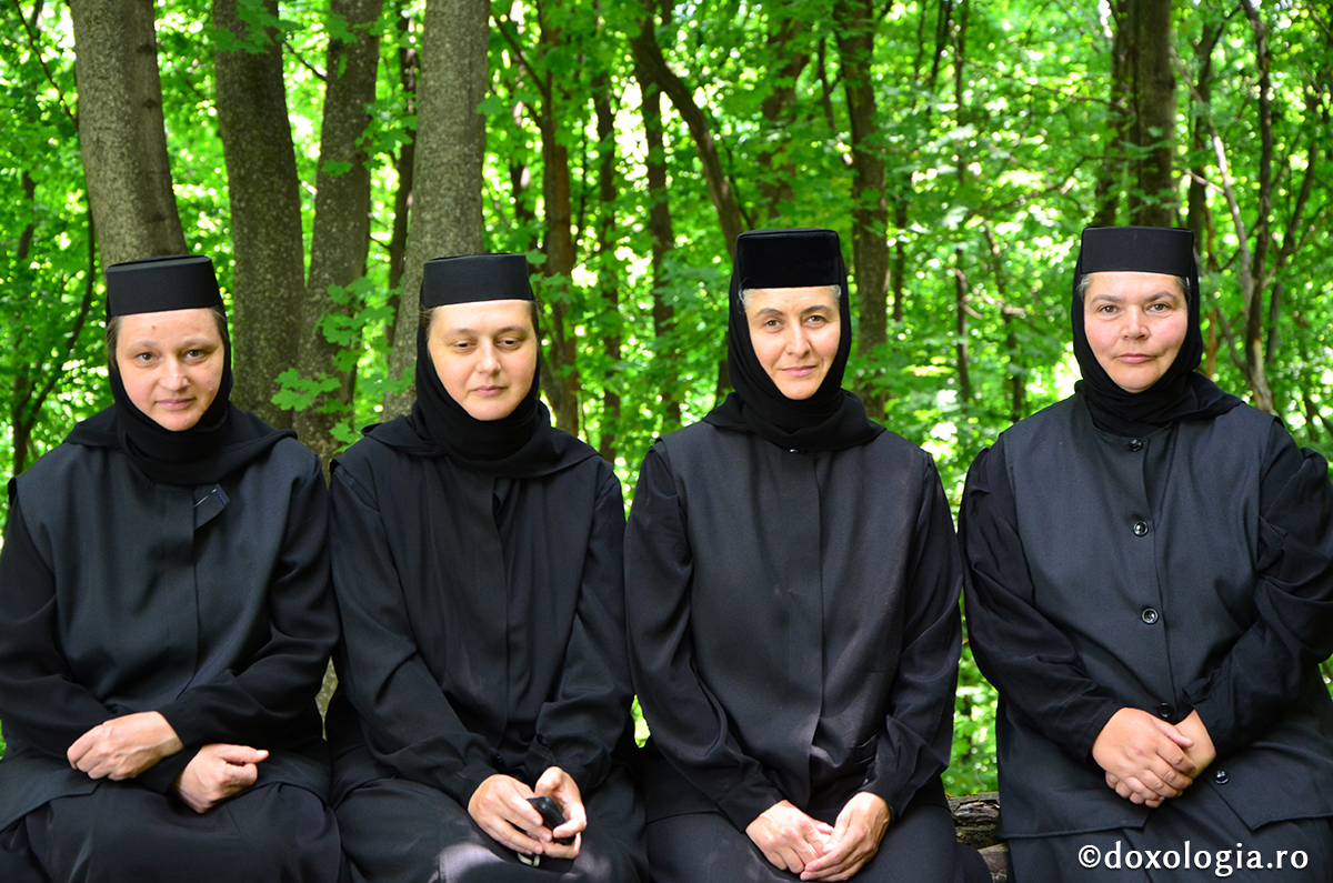 maici de la Războieni