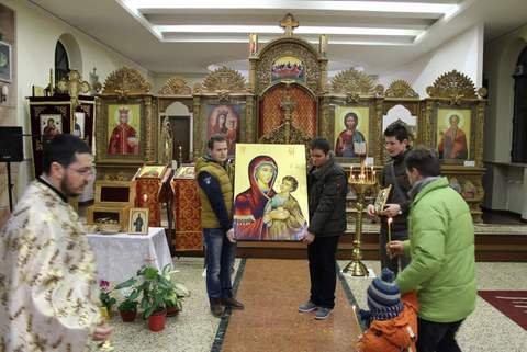 Icoana Maicii Domnului „Ocrotitoarea Emigranților” a ajuns în parohia „Sfântul Sfințit Mucenic Haralambie” din Legnago