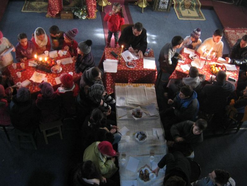 Întâlnire catehetică în Parohia Cernu, Protopopiatul Moineşti