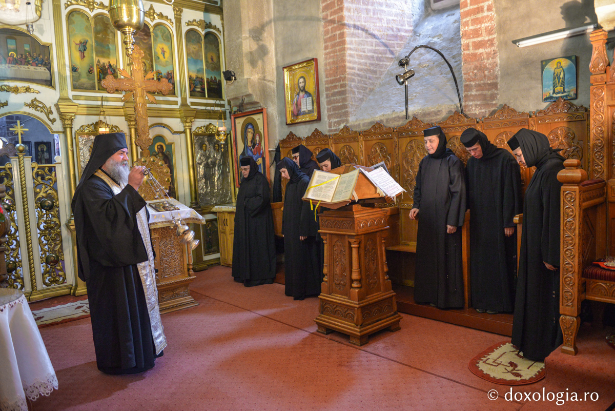 Mănăstirea Războieni