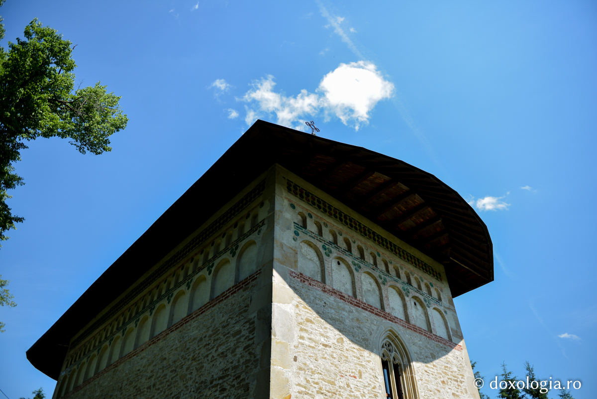 Particularitatea bisericii ștefaniene de la Războieni