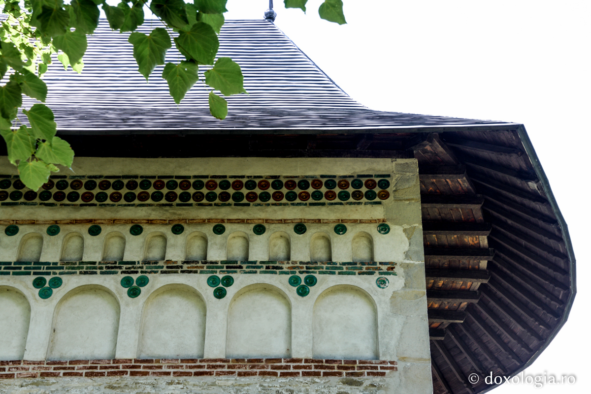 biserica Mănăstirii Războieni