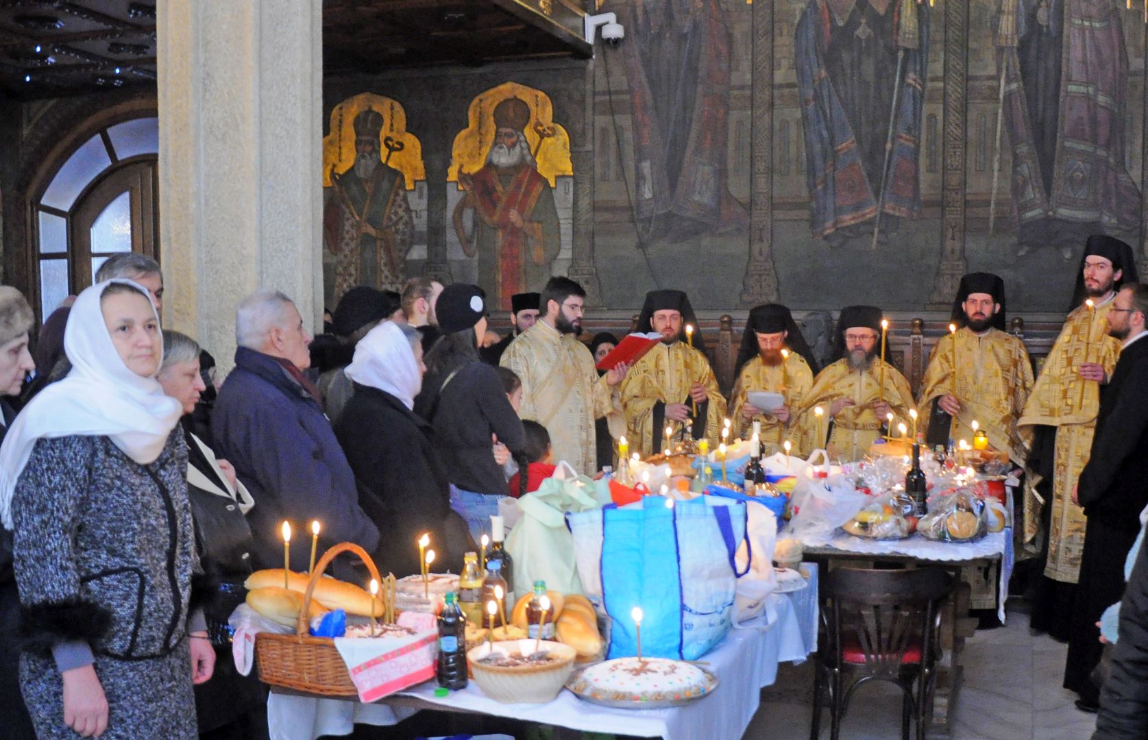 Moșii de iarnă la Catedrala Patriarhală