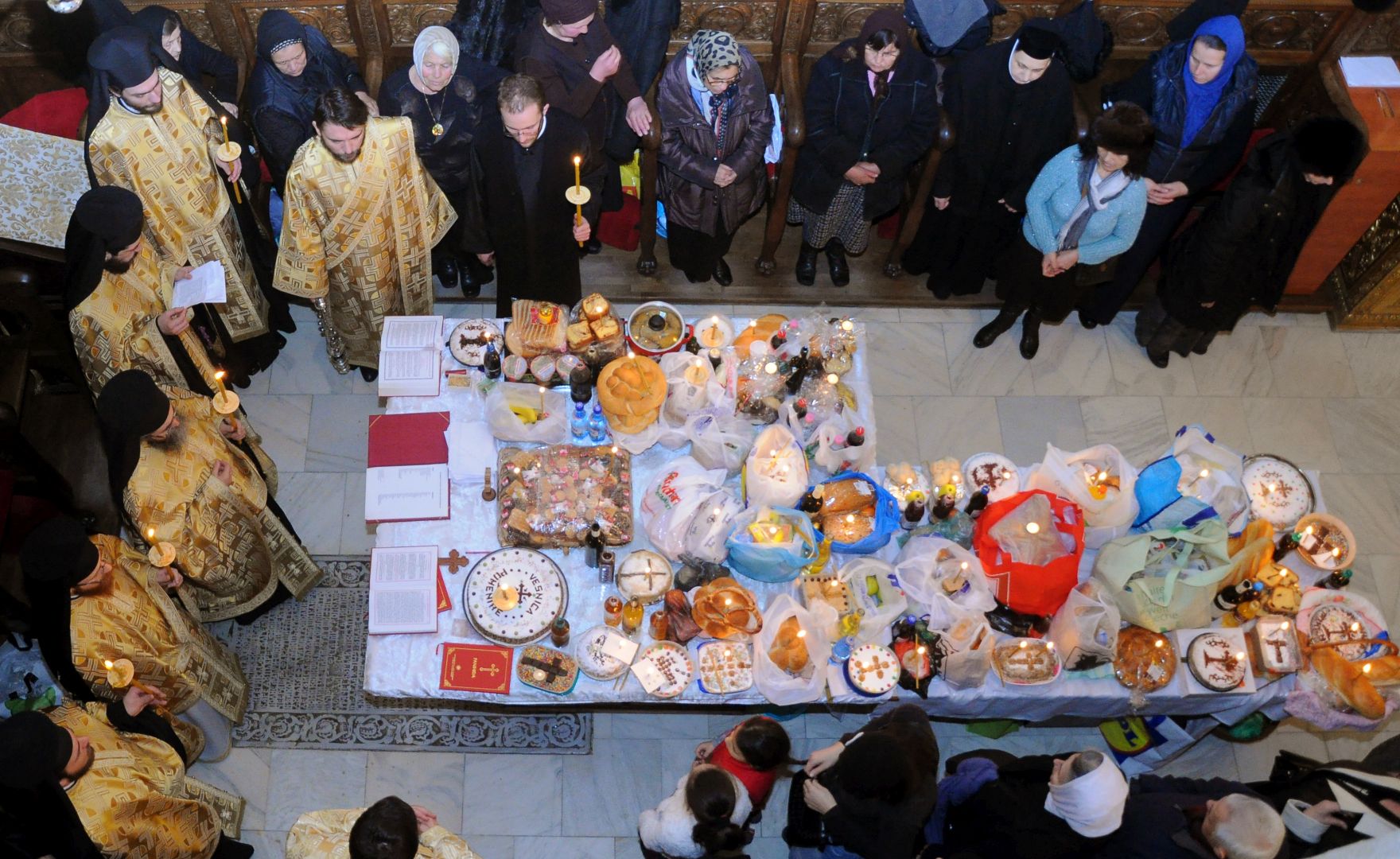 Moșii de iarnă la Catedrala Patriarhală