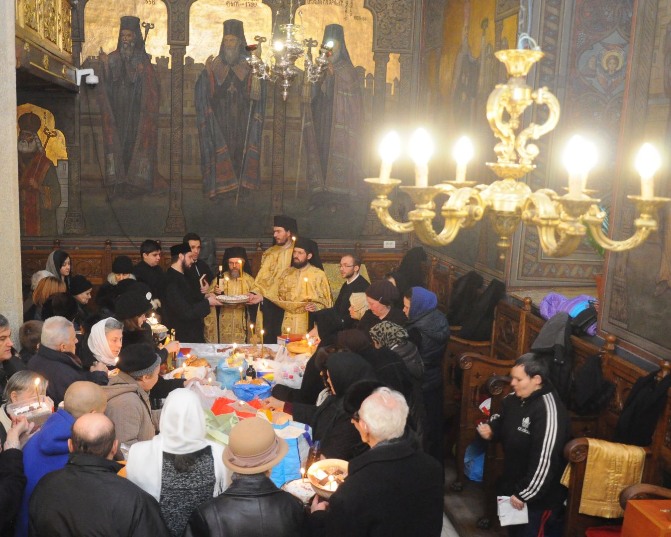 Moșii de iarnă la Catedrala Patriarhală