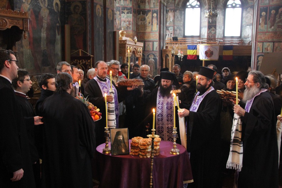 Mitropolitul Visarion Puiu, omagiat la Roman