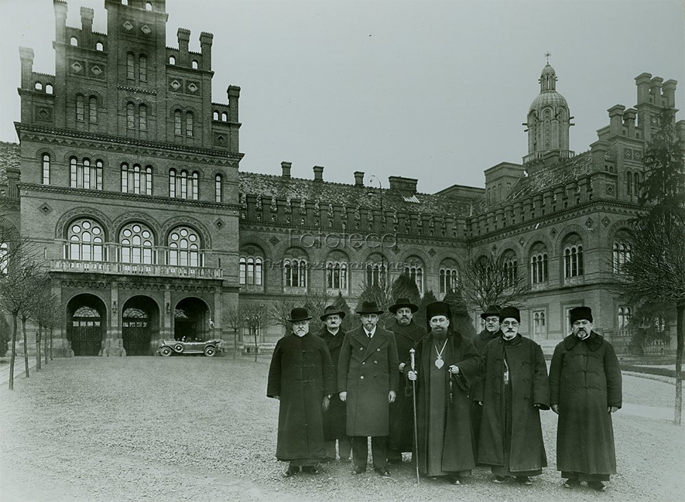 Mitropolitul Visarion Puiu, opt decenii de la instalarea în scaunul Bucovinei