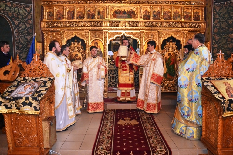 Zi de sărbătoare la parohia reşiţeană „Sf. Ier. Iosif cel Nou de la Partoş”