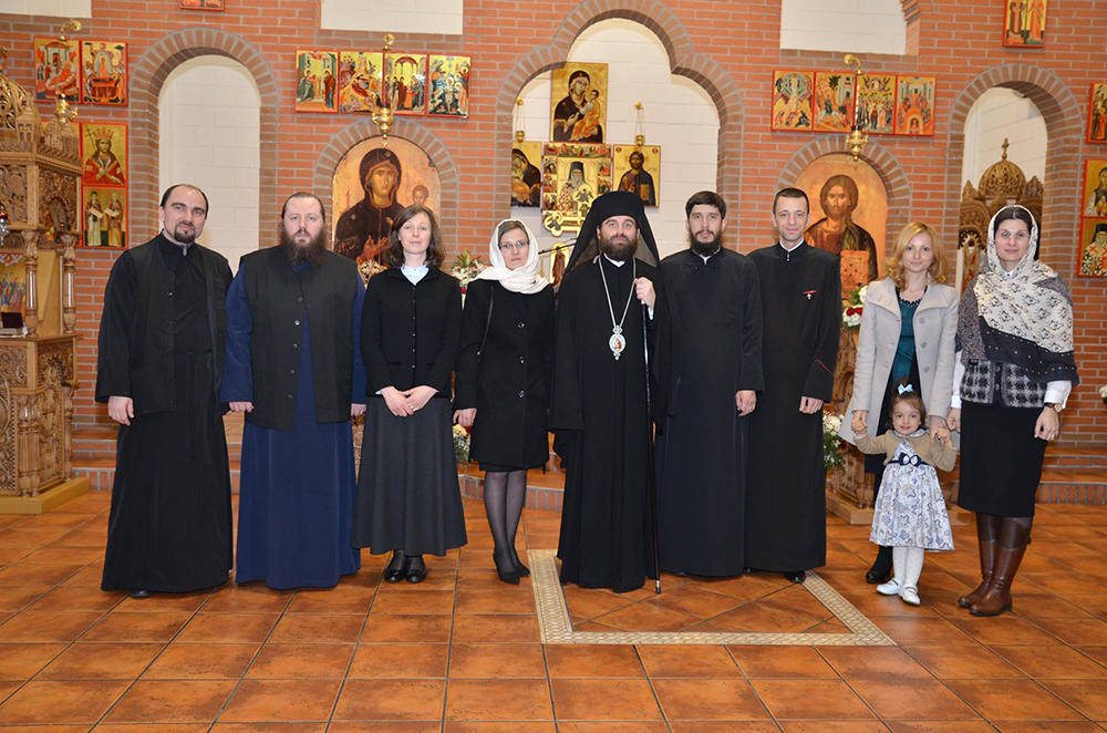 Vizită arhierească în Parohia Coslada