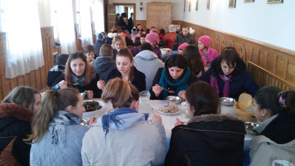 Pelerinaj pentru „misionarii“ de la Şcoala „George Voevidca“