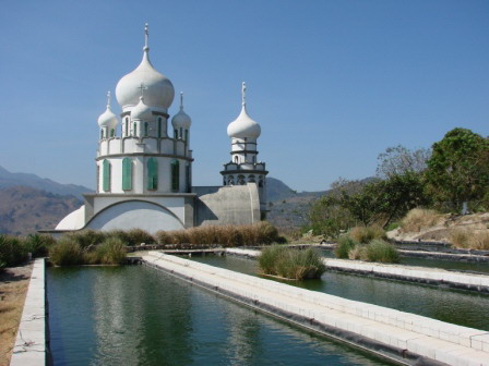 Serghei Lavrov a dăruit o icoană a Sfântului Gheorghe unei mănăstiri ortodoxe din Guatemala