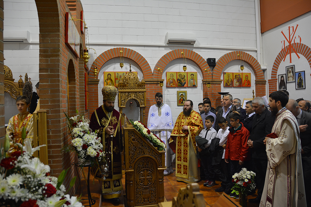 Vizită arhierească în Parohia Coslada