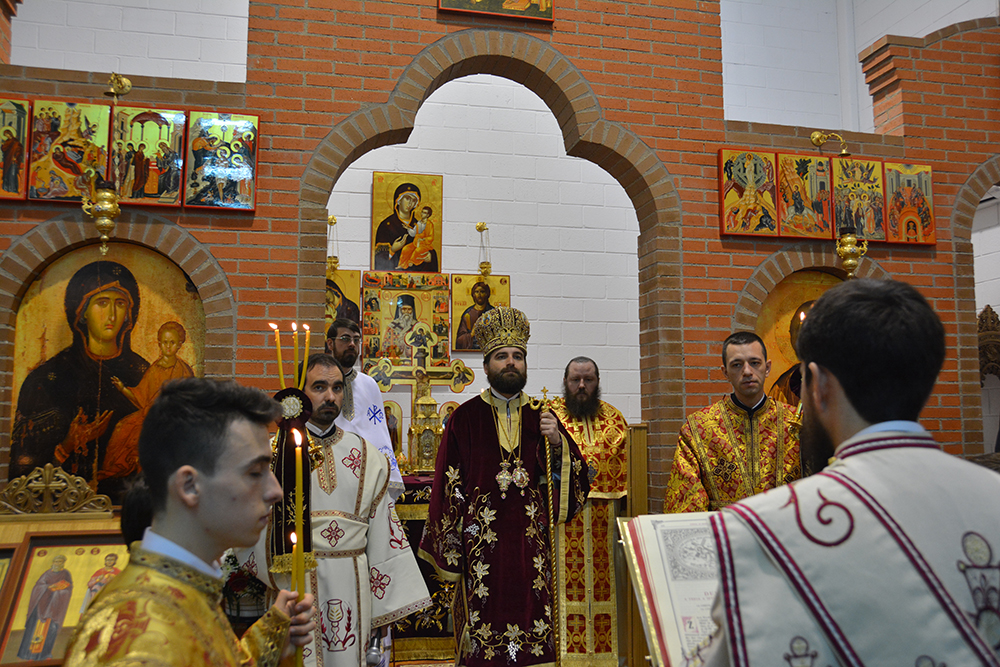 Vizită arhierească în Parohia Coslada