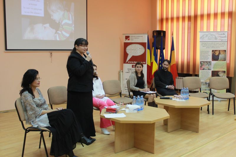 Simpozion „Femeia – Educatoarea familiei”