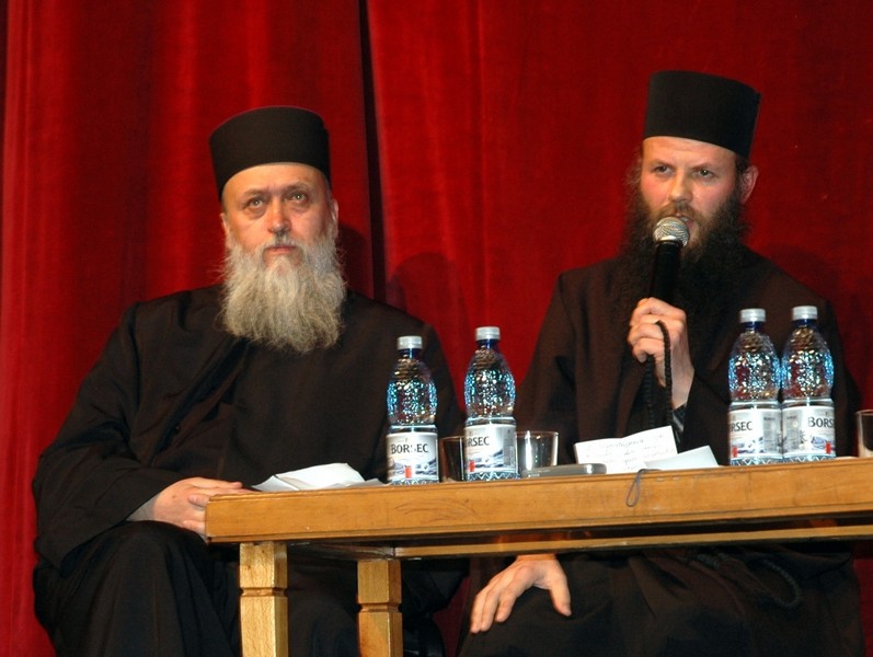 „Mănăstirea şi parohia se ajută reciproc în mântuirea sufletelor“