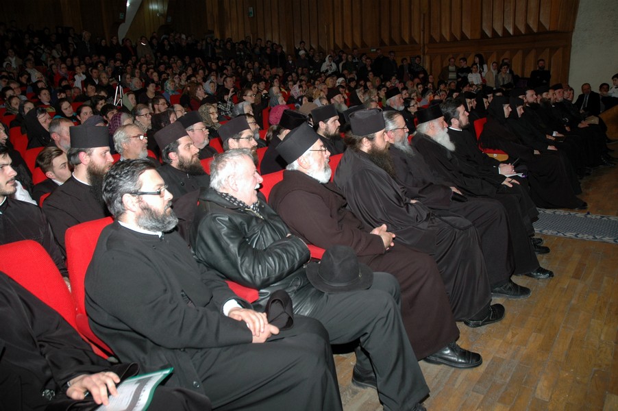 „Mănăstirea şi parohia se ajută reciproc în mântuirea sufletelor“