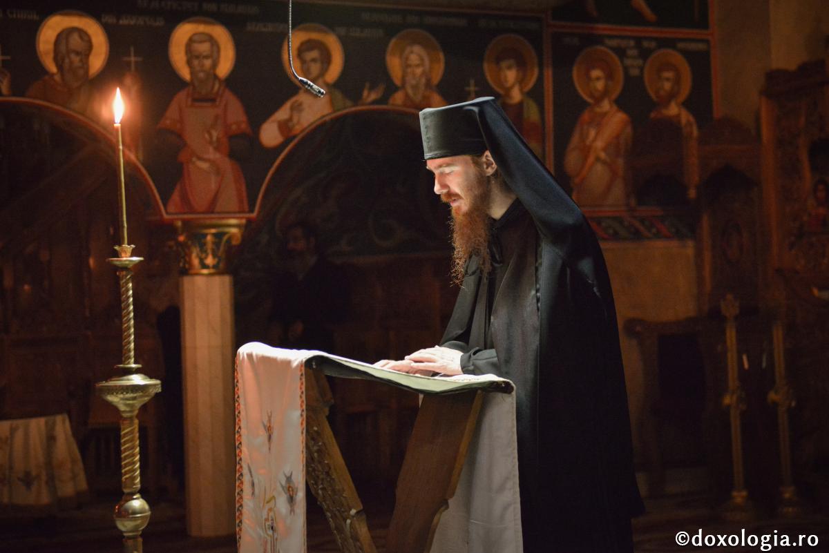 Pentru a alege viața monahală trebuie hotătâre deplină