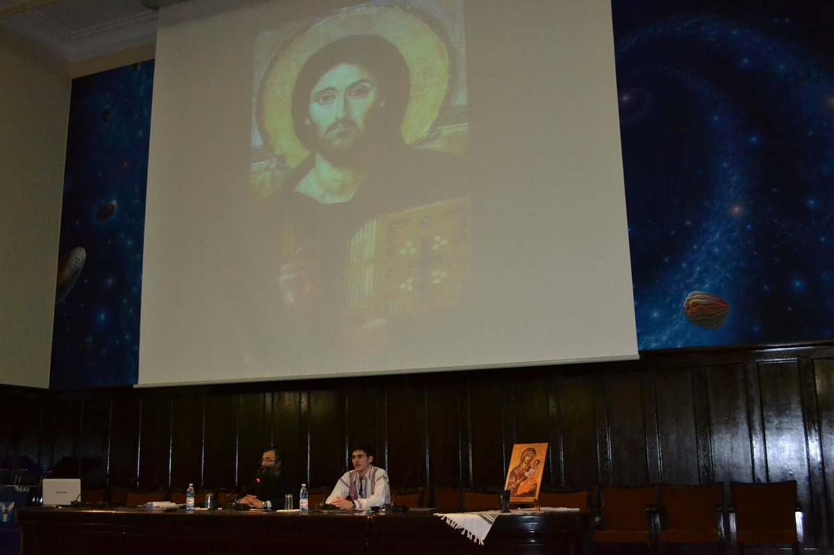 „Mica şi Marea Familie“