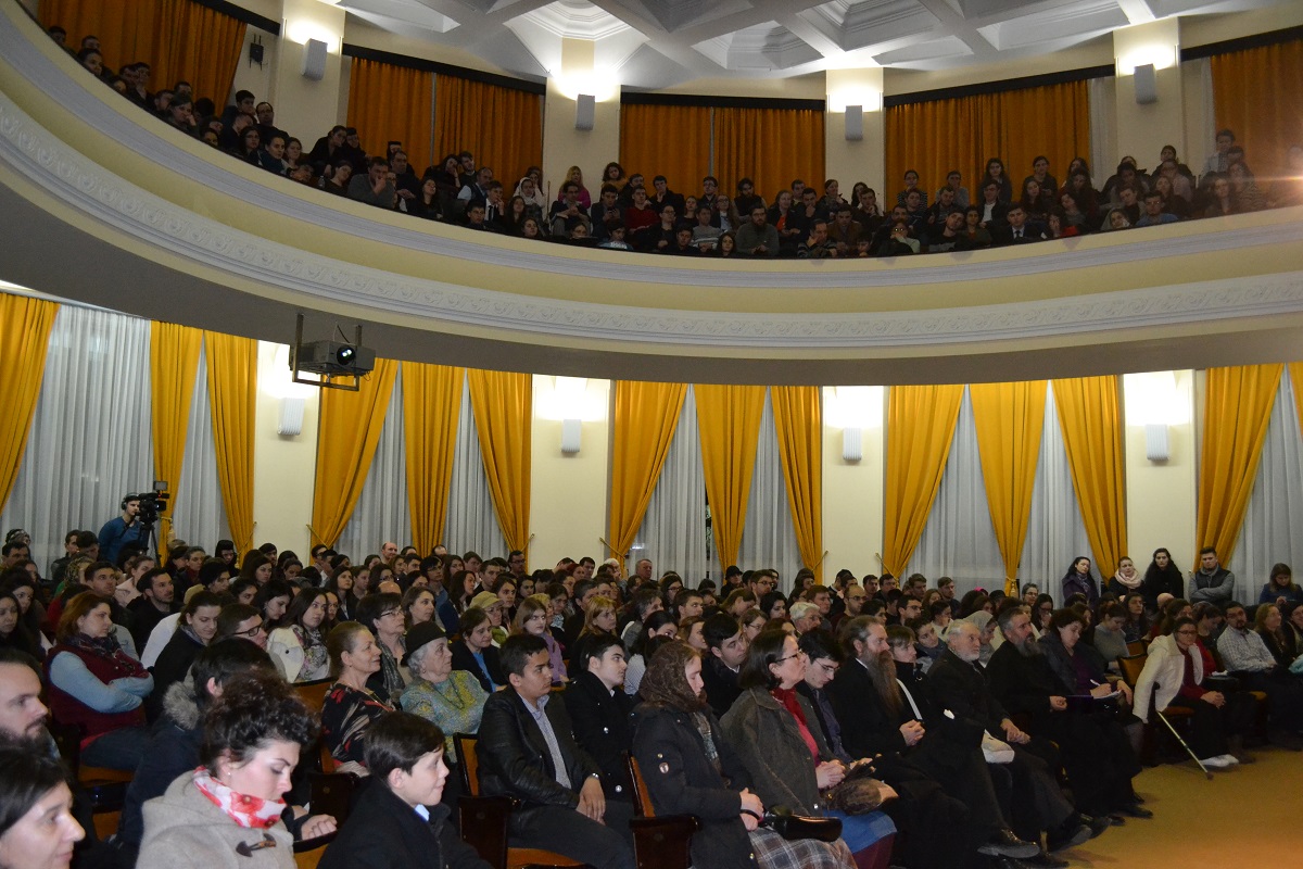 PS Părinte Macarie a conferenţiat la Iaşi