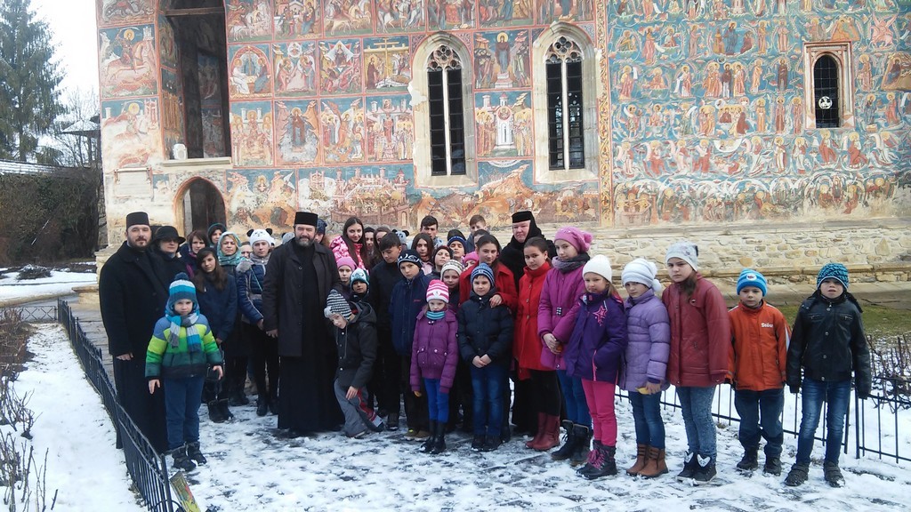 Pelerinaj pentru „misionarii“ de la Şcoala „George Voevidca“ Pelerinaj pentru „misionarii“ de la Şcoala „George Voevidca“