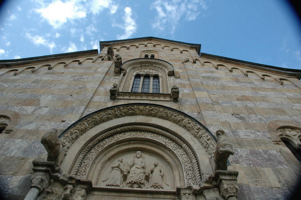 Mănăstirea Decani – Serbia / Foto: Blago Treasure (srpskoblago.org) Mănăstirea Decani – Serbia