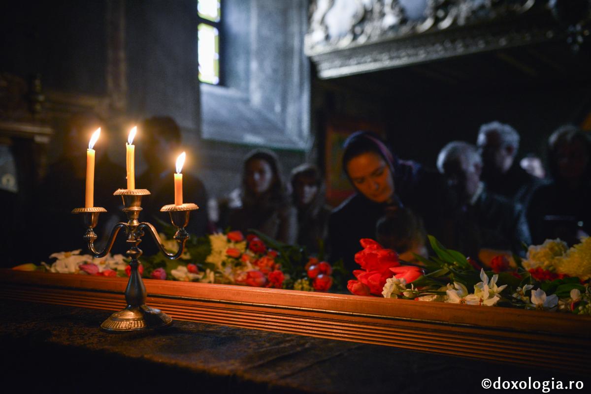 Ne mântuieşte numai dreapta cre­dinţă şi ascultarea de Biserică