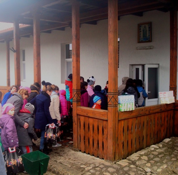 Pelerinaj pentru „misionarii“ de la Şcoala „George Voevidca“