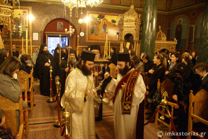 Credincioșii greci din Kastoria au primit brâul și schima monahală a Sfântului Paisie Aghioritul