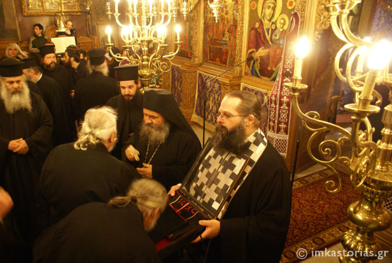 Credincioșii greci din Kastoria au primit brâul și schima monahală a Sfântului Paisie Aghioritul