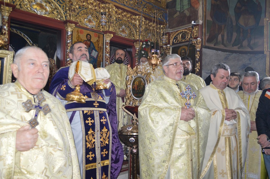 Clopot nou pentru Biserica Răducanu din Târgu Ocna